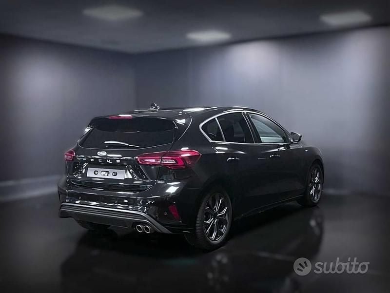 Usata Ford Focus ST-Line 116 CV (85 kW) 2024 Nero Berlina