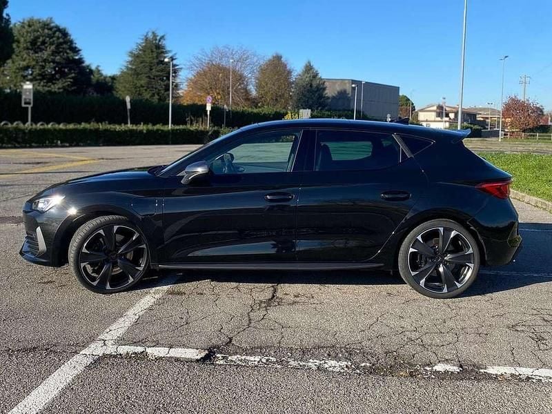 Usata Cupra Leon VZ2 150 CV (110 kW) 2024 Nero Berlina