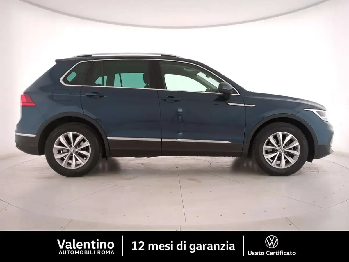 Usata VW Tiguan Life 122 CV (89 kW) 2023 Blu/azzurro SUV
