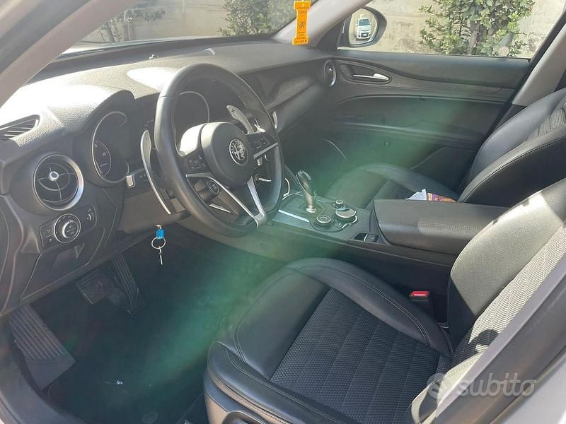 Usata Alfa Romeo Stelvio Super 210 CV (154 kW) 2019 Grigio SUV