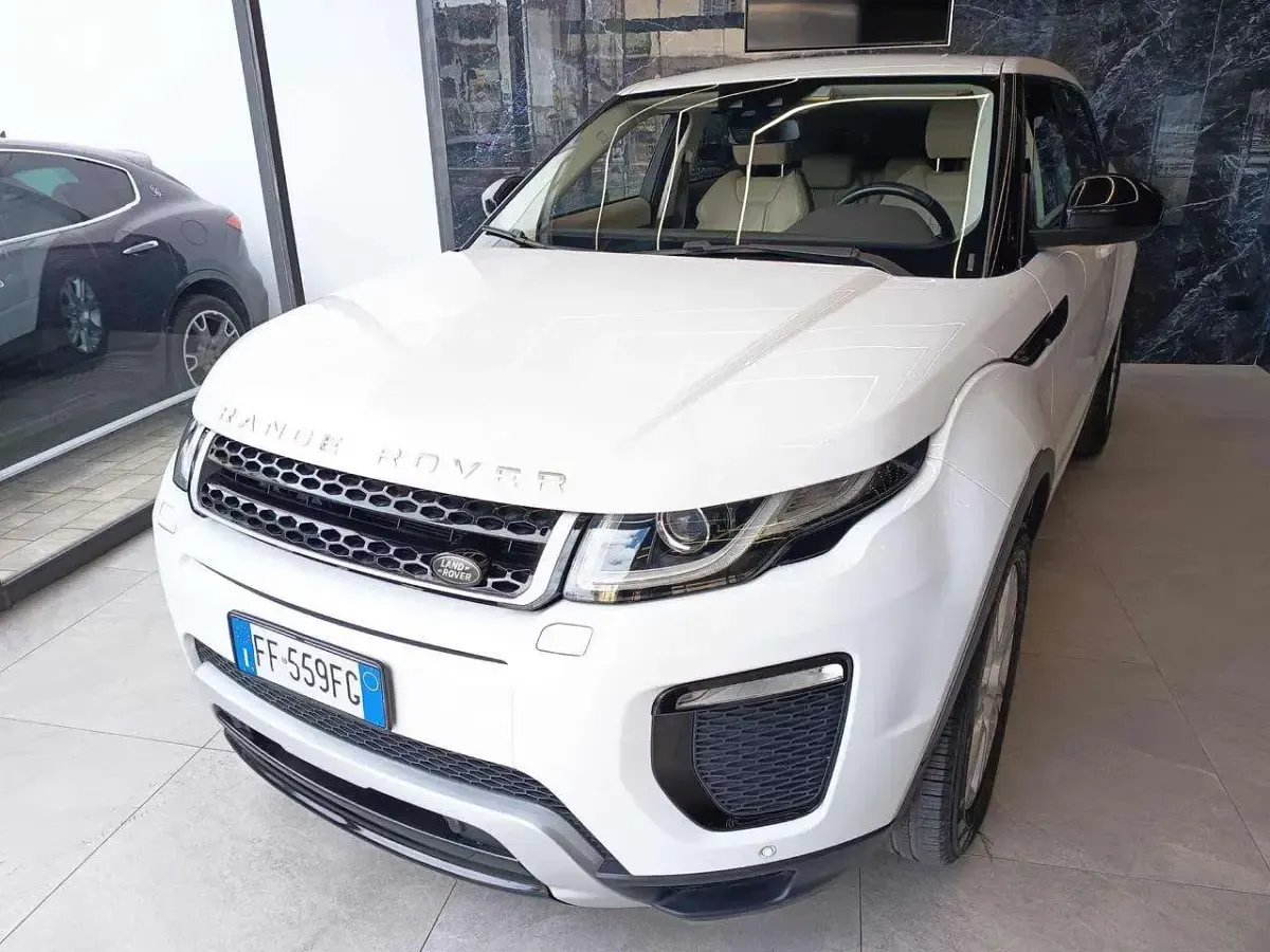 Usata Land Rover Range Rover evoque HSE Dynamic 150 CV (110 kW) 2016 Bianco SUV