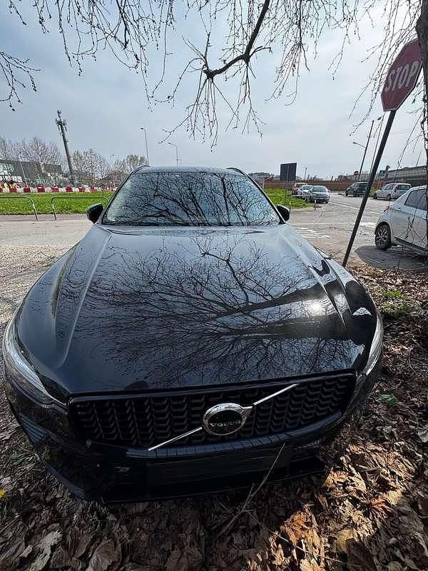 Usata Volvo XC60 Plus 197 CV (144 kW) 2023 Nero SUV