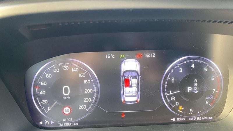 Usata Volvo XC40 Core 129 CV (94 kW) 2023 Nero SUV