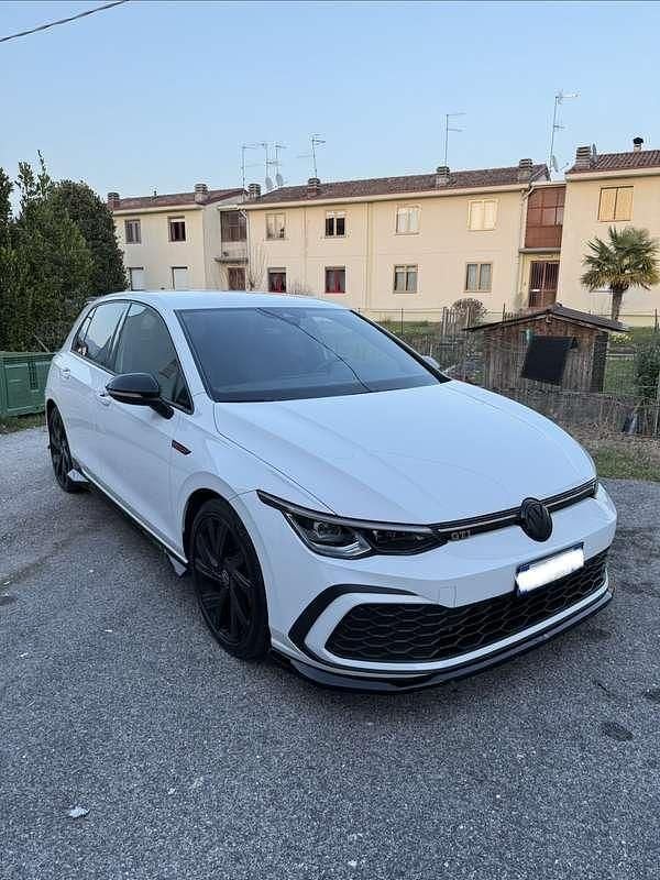 Usata VW Golf VIII GTI 245 CV (180 kW) 2024 Berlina