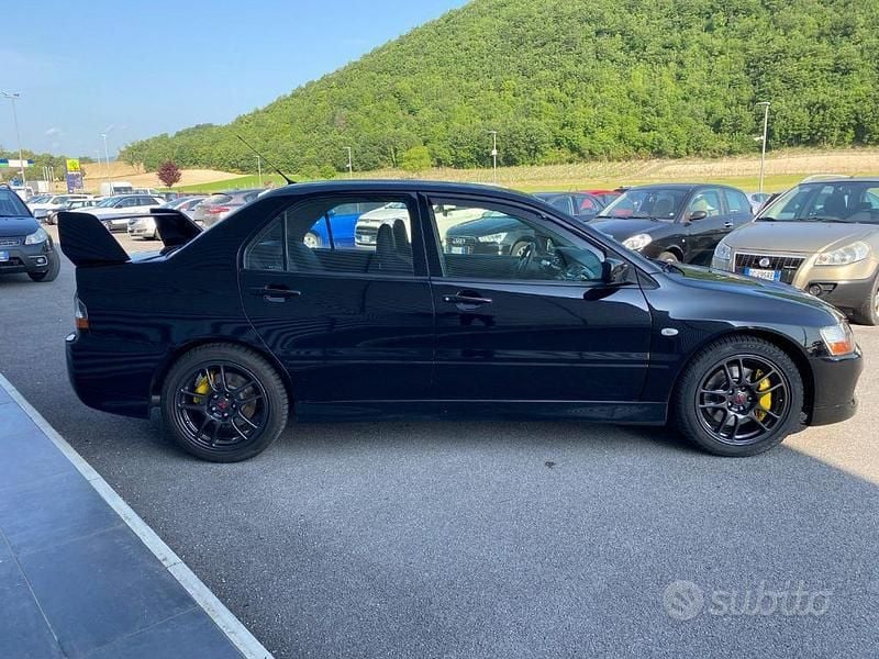 Usata Mitsubishi Lancer 280 CV (205 kW) 2006 Nero pastello Berlina
