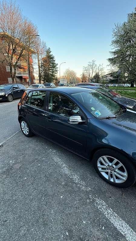 Usata 2007 VW Golf V Highline Tre volumi | 4200 € (Cara) - Immagine 1/4