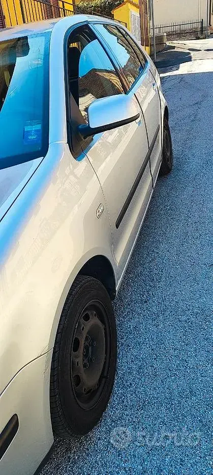 Usata VW Polo 64 CV (47 kW) 2002 Grigio Berlina