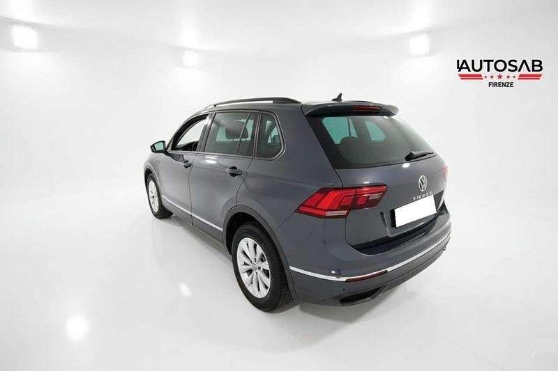 Usata VW Tiguan Life 150 CV (110 kW) 2022 Grigio scuro SUV