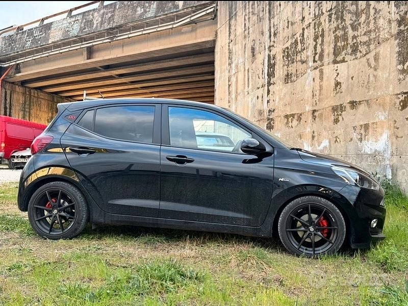 Usata Hyundai i10 N Line 90 CV (66 kW) 2024 Nero Utilitaria