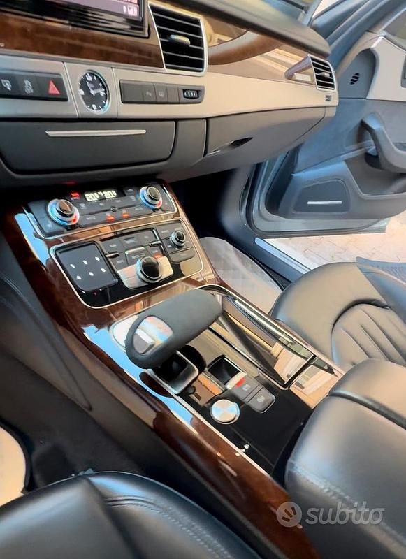 Usata Audi A8 Ambiente 250 CV (183 kW) 2012 Grigio Berlina