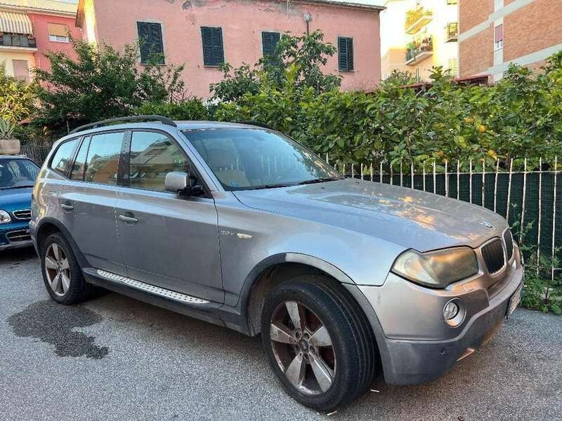 Grigio Usata 2007 BMW X3 SUV | 2500 € - Immagine 1/4