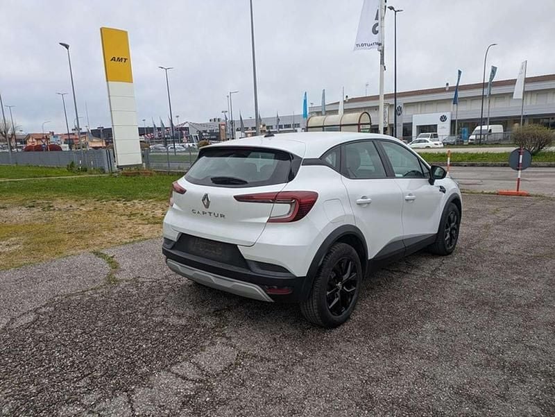 Usata Renault Captur 101 CV (74 kW) 2023 Bianco SUV