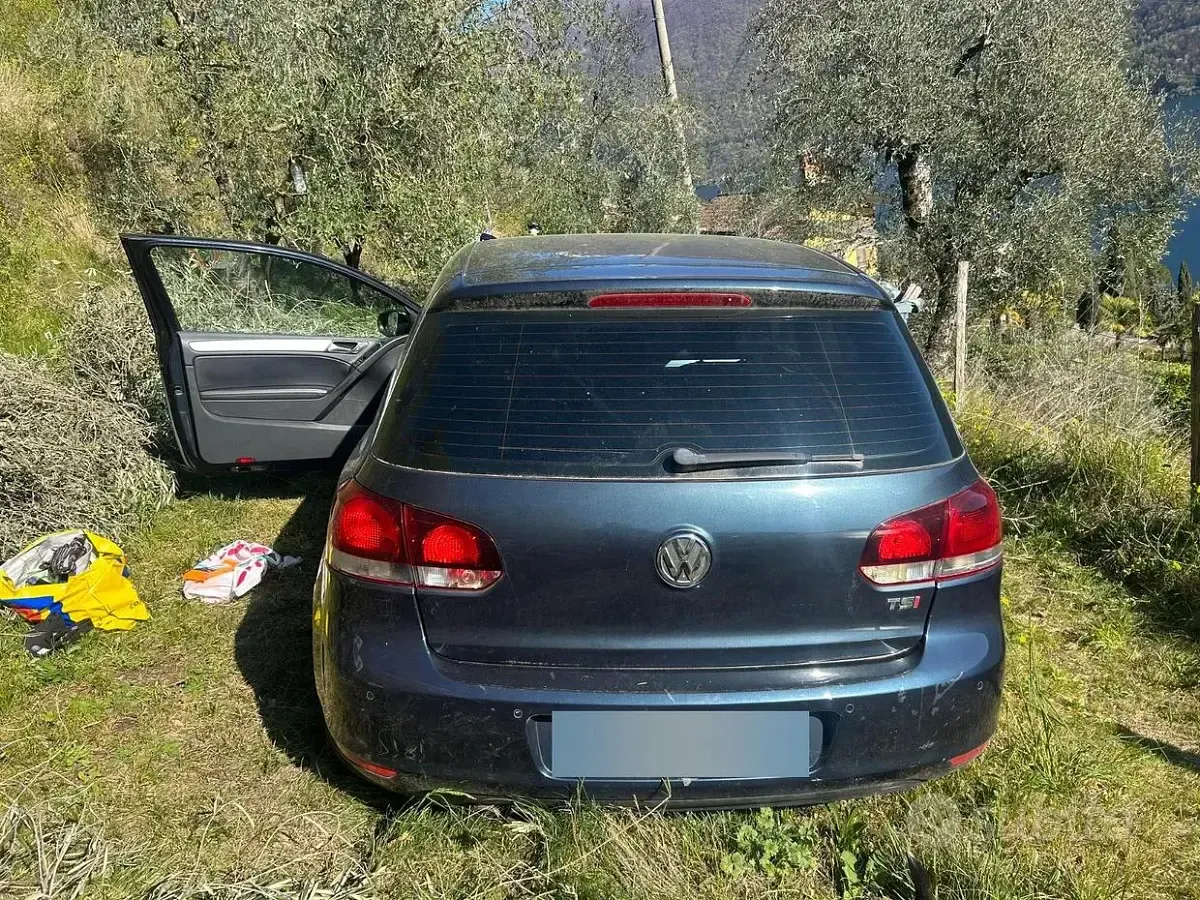 Usata VW Golf VI 122 CV (89 kW) 2009 Blu Utilitaria