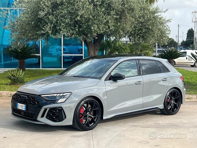 Usata Audi RS3 400 CV (294 kW) 2023 Grigio Berlina