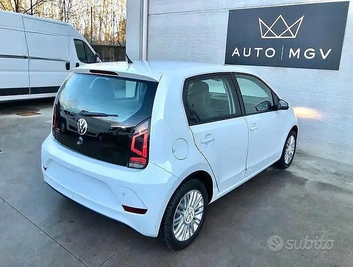 Usata VW up! Move 65 CV (47 kW) 2022 Bianco Utilitaria