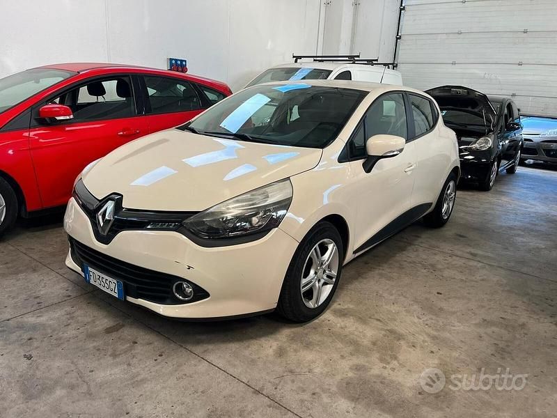 Usata Renault Clio IV 75 CV (55 kW) 2016 Beige Berlina