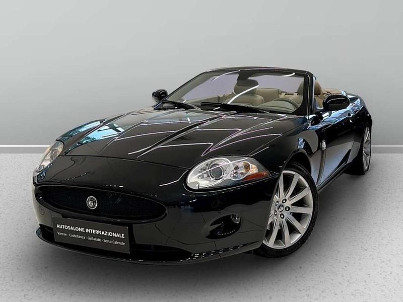 Nero metallizzato Usata 2008 Jaguar XK Cabrio | 28.900 € (Buon prezzo) - Immagine 1/4