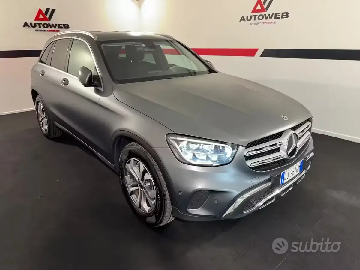 Usata Mercedes GLC220 Premium Plus 194 CV (142 kW) 2022 Grigio SUV