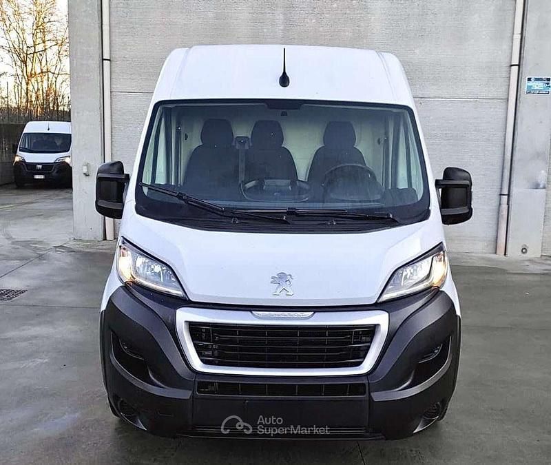 Usata Peugeot Boxer Premium 140 CV (102 kW) 2023 Bianco Furgone
