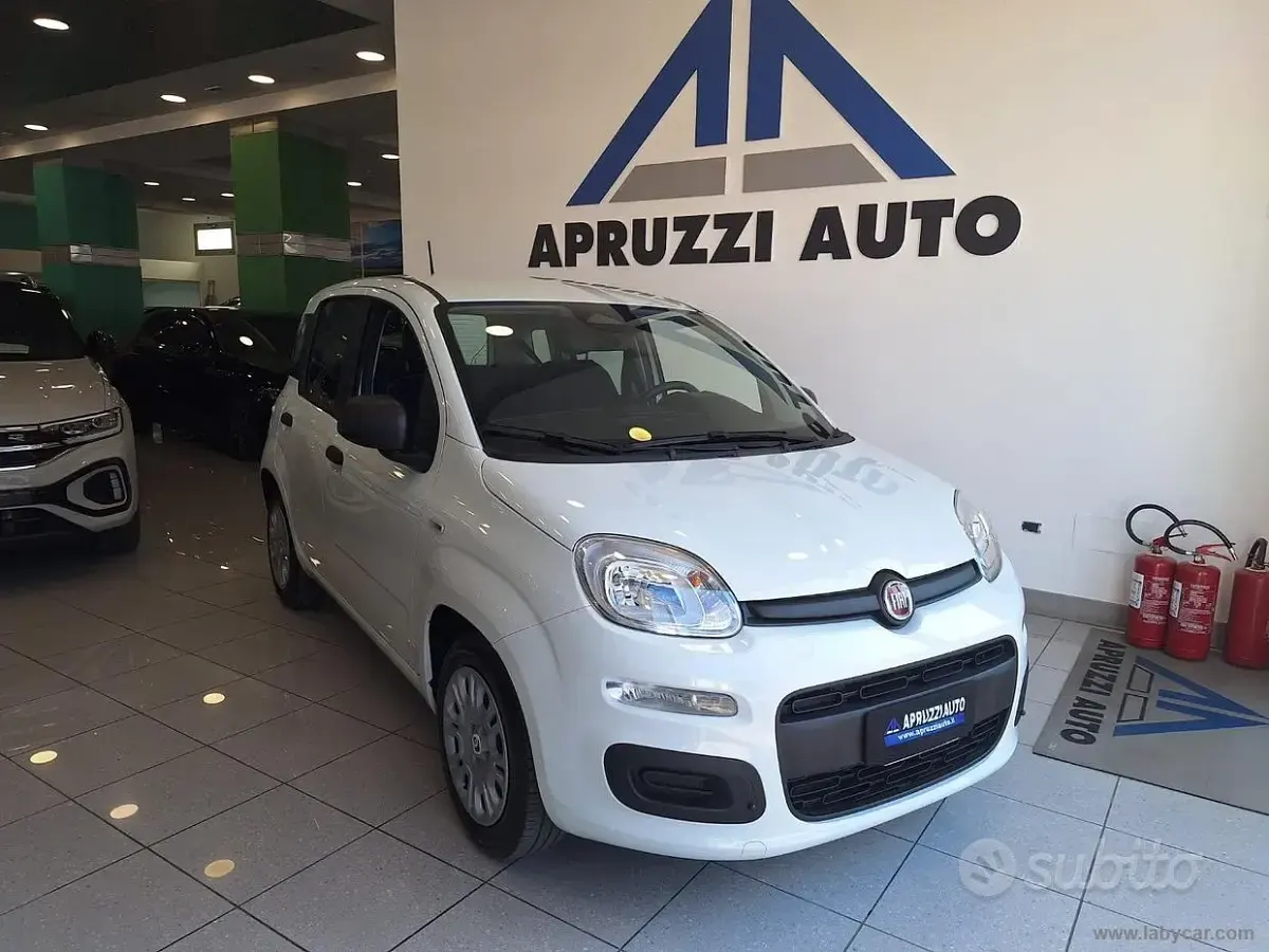 Usata Fiat Panda S 70 CV (51 kW) 2025 Bianco Utilitaria