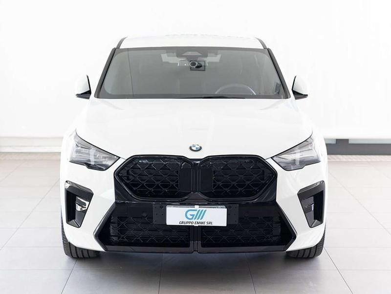 Nuova BMW X2 M Sport 150 CV (110 kW) 2025 Alpine white SUV