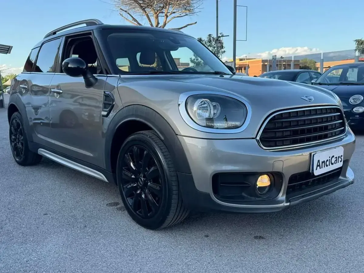 Usata Mini Cooper D Countryman 150 CV (110 kW) 2017 Argento SUV