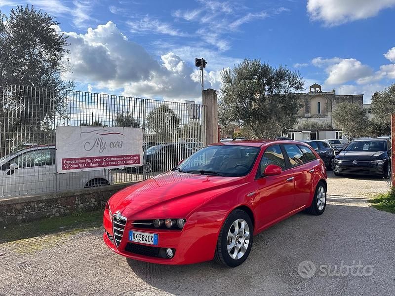 Usata Alfa Romeo 159 150 CV (110 kW) 2009 Rosso Station wagon