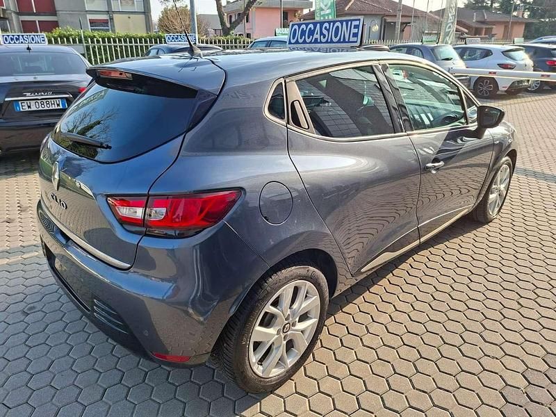 Usata Renault Clio IV Business 90 CV (66 kW) 2018 Grigio Berlina