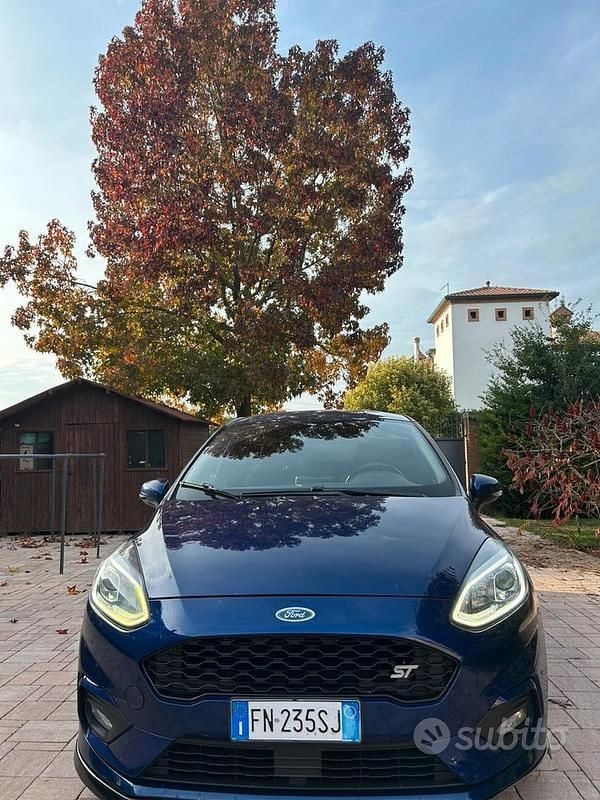 Usata 2018 Ford Fiesta ST-Line Berlina | 10.490 € (Buon prezzo) - Immagine 1/4