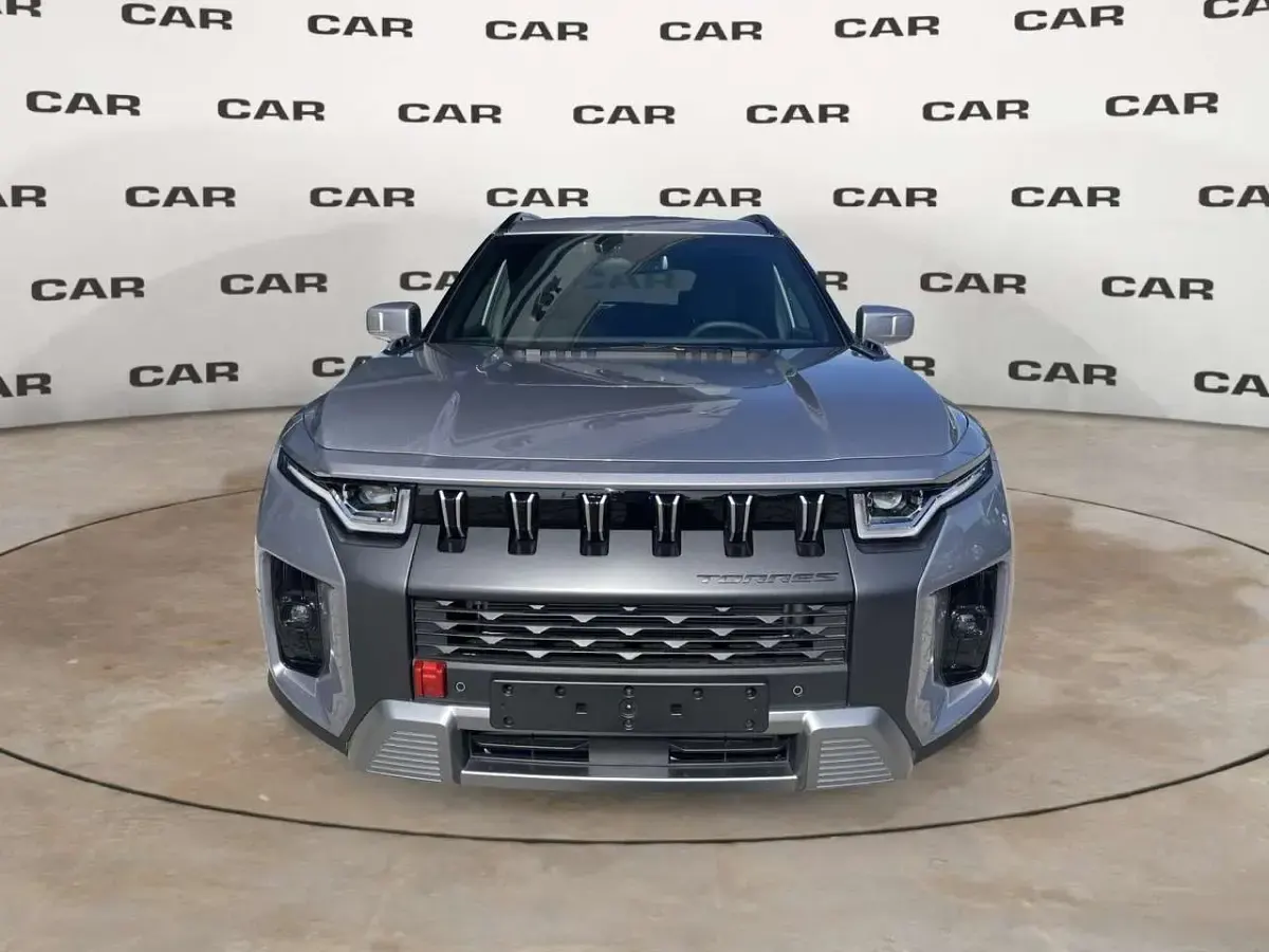 Nuova KGM Torres 163 CV (119 kW) 2025 Grigio SUV