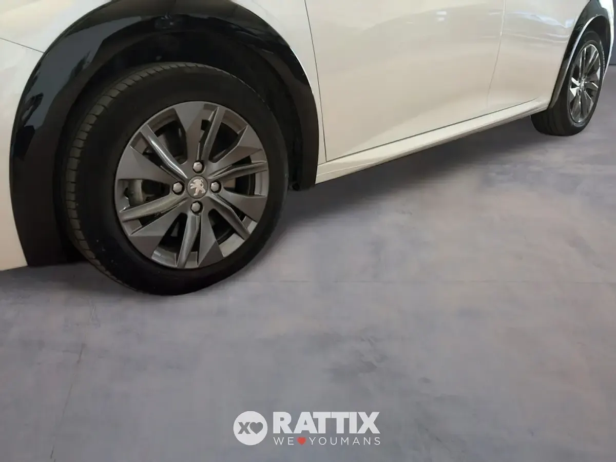 Usata Peugeot e-208 Allure 100 kW (136 CV) 2021 Bianco madreperla Utilitaria