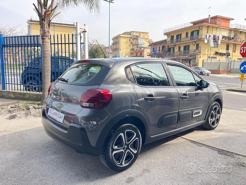Usata Citroën C3 Shine 101 CV (74 kW) 2022 Grigio Utilitaria