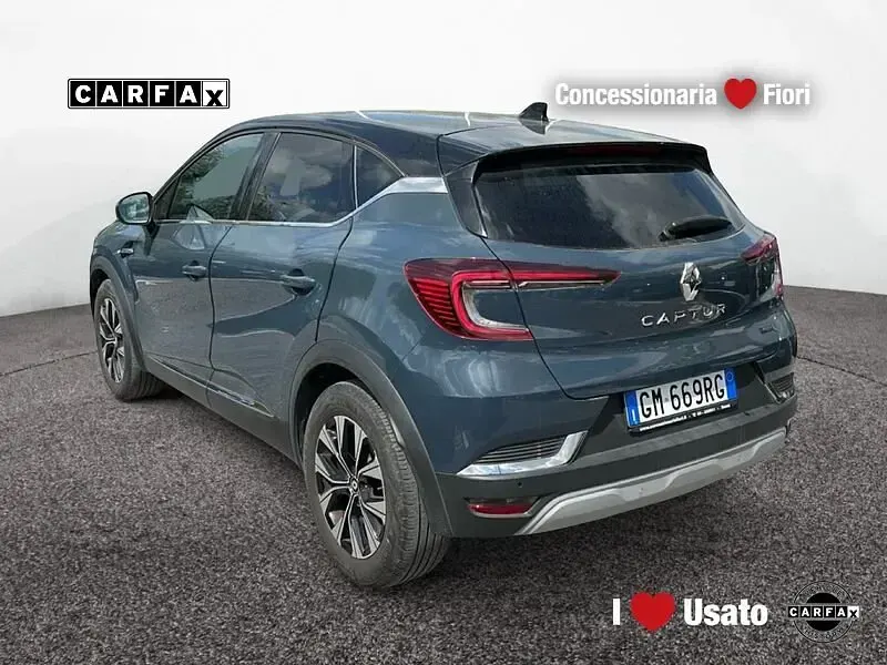 Usata Renault Captur Techno 143 CV (105 kW) 2023 Blu SUV