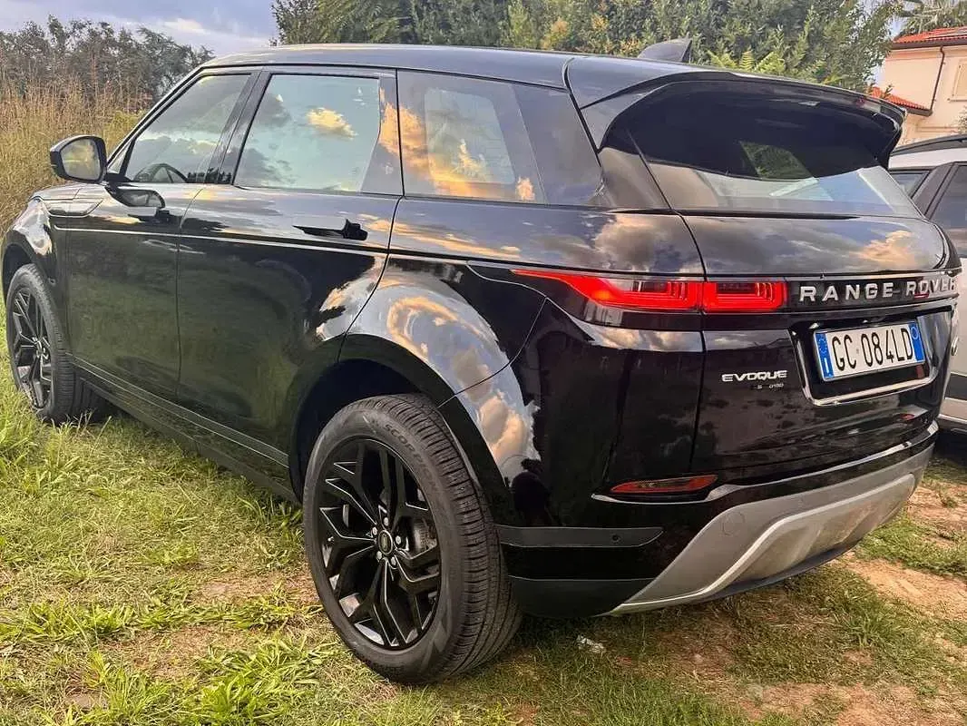 Usata Land Rover Range Rover evoque 150 CV (110 kW) 2021 Nero SUV