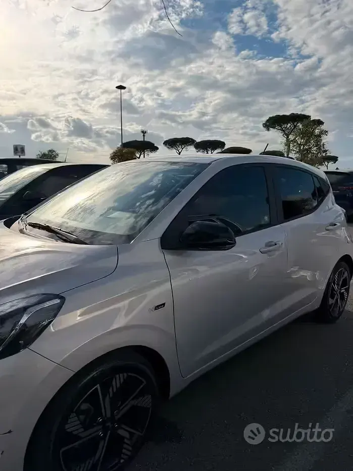 Usata Hyundai i10 N Line 90 CV (66 kW) 2024 Grigio Utilitaria