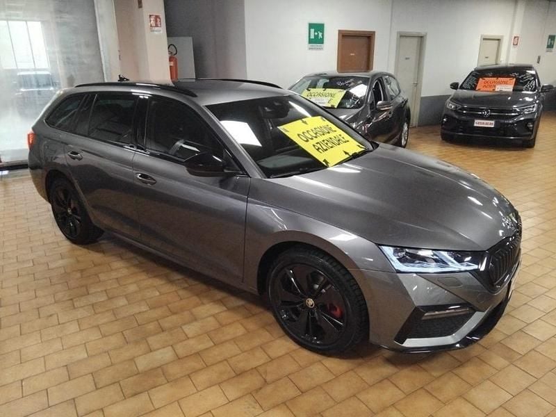 Usata Skoda Octavia RS 150 CV (110 kW) 2023 Grigio grafite / metallizzato Station wagon