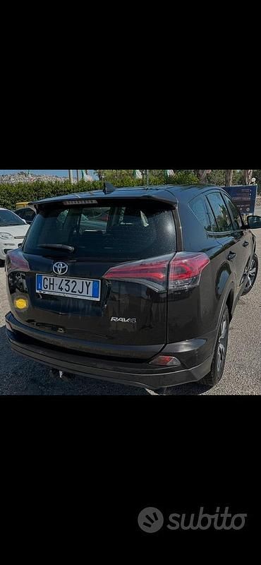 Usata Toyota RAV4 2017 Nero SUV
