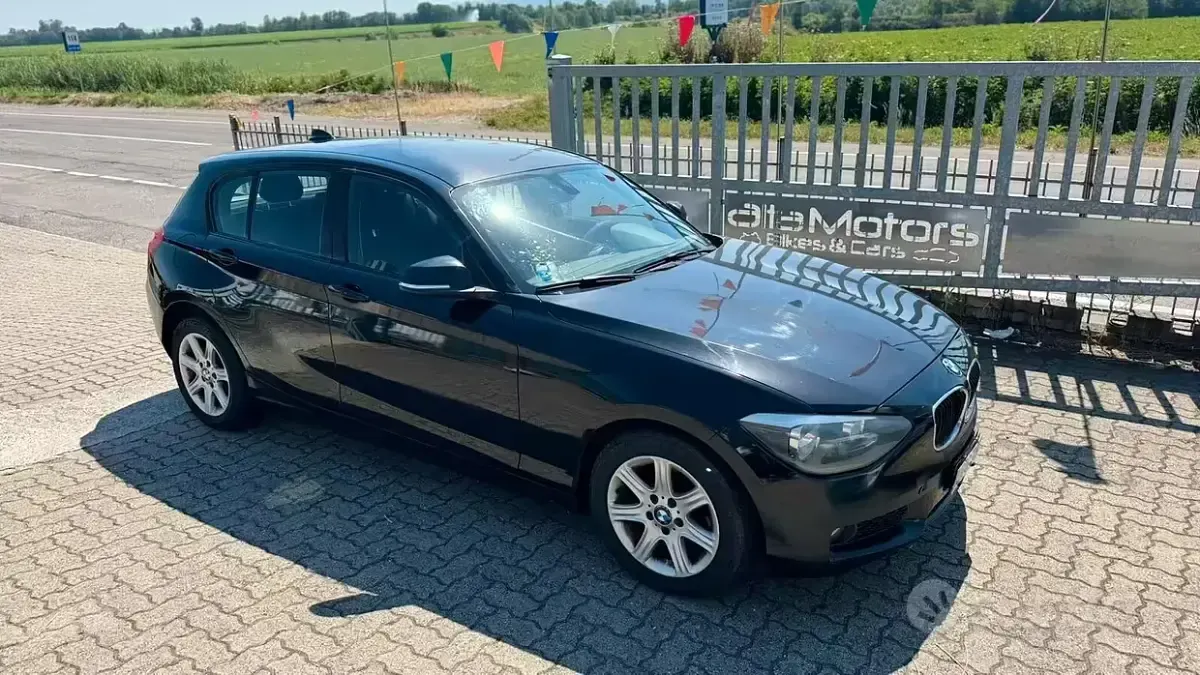 Usata BMW 116 116 CV (85 kW) 2012 Nero Utilitaria