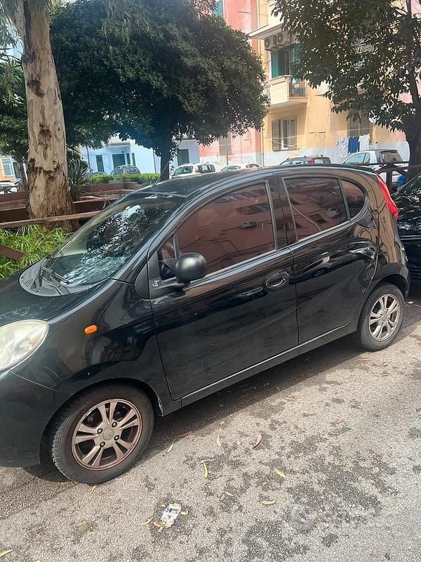 Usata DR Zero 69 CV (50 kW) 2016 Nero Utilitaria