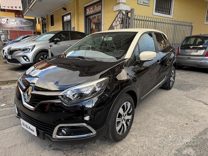 Nero Usata 2017 Renault Captur SUV | 10.500 € (Buon prezzo) - Immagine 1/4