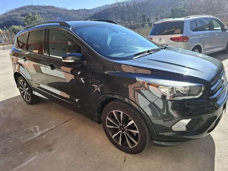 Usata Ford Kuga ST-Line 120 CV (88 kW) 2017 SUV