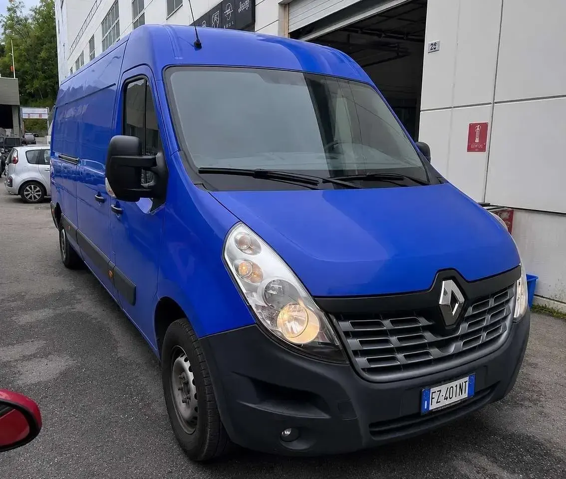 Usata Renault Master 170 CV (125 kW) 2019 Blu/azzurro Furgone