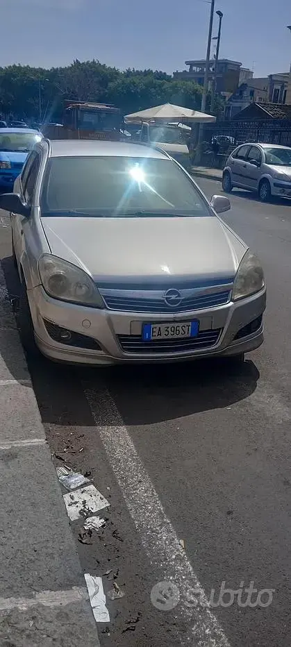 Usata Opel Astra 110 CV (80 kW) 2010 Station wagon