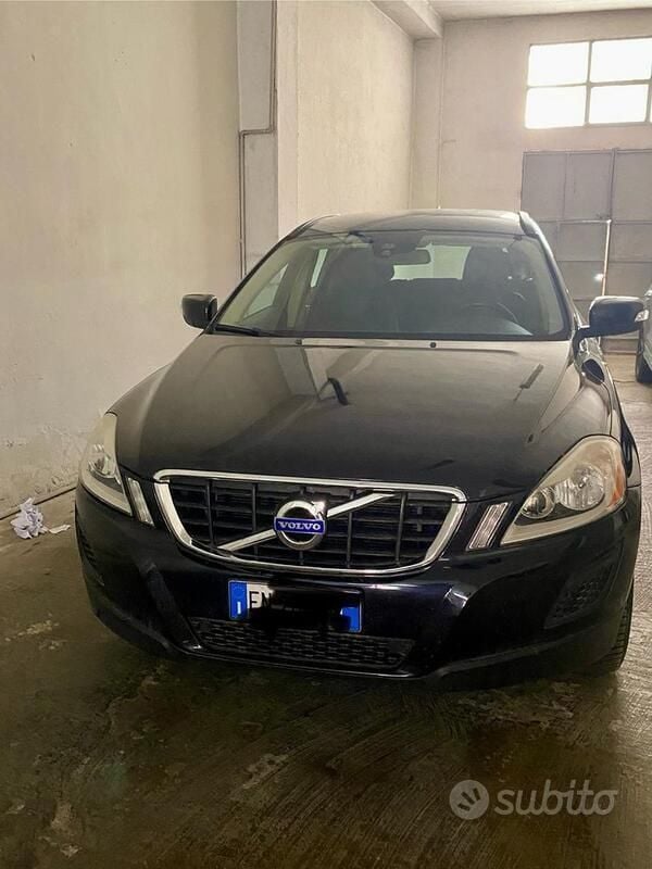 Usata Volvo XC60 163 CV (119 kW) 2012 Nero SUV