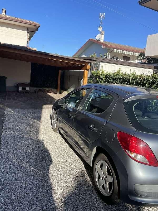 Usata Peugeot 207 Sport 73 CV (53 kW) 2009 Berlina