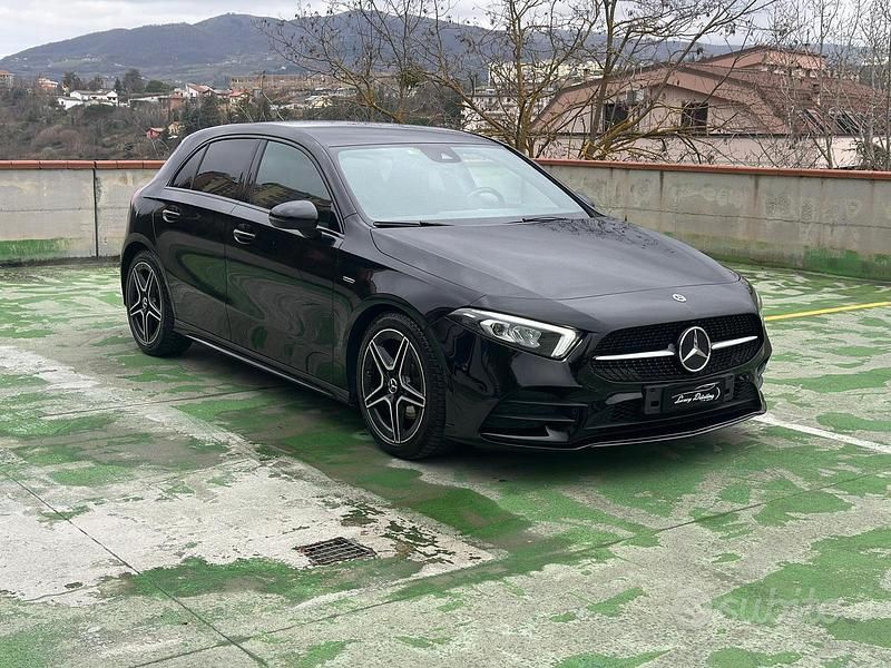 Usata Mercedes A180 Premium 116 CV (85 kW) 2021 Nero Berlina