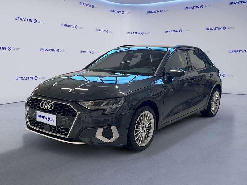 Grigio manhattan [h1h1] meta Usata 2024 Audi A3 Advanced Berlina | 23.840 € (Super prezzo) - Immagine 1/4