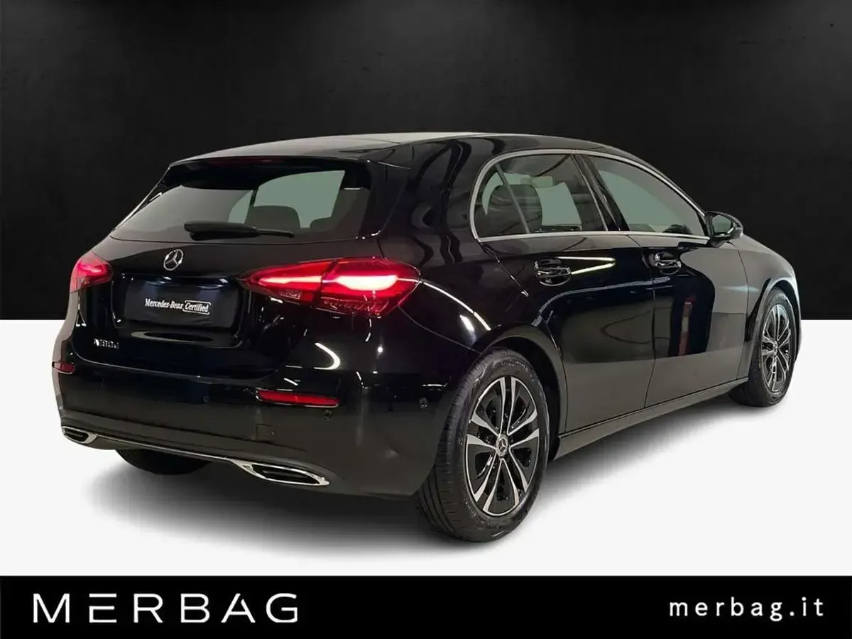 Usata Mercedes A180 Progressive 116 CV (85 kW) 2026 Nero Berlina