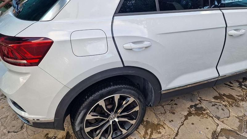 Usata VW T-Roc Business 150 CV (110 kW) 2020 Bianco SUV