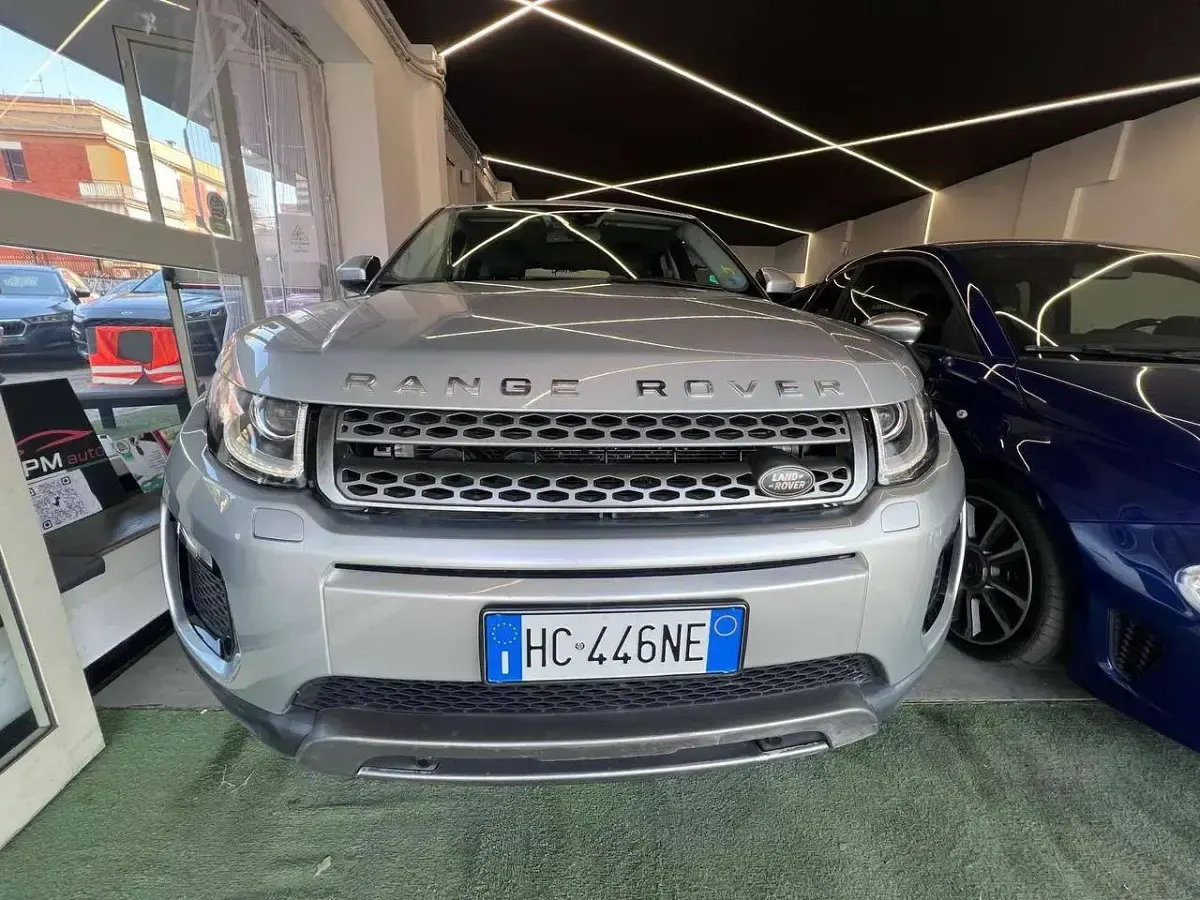 Usata Land Rover Range Rover evoque 150 CV (110 kW) 2018 Argento SUV
